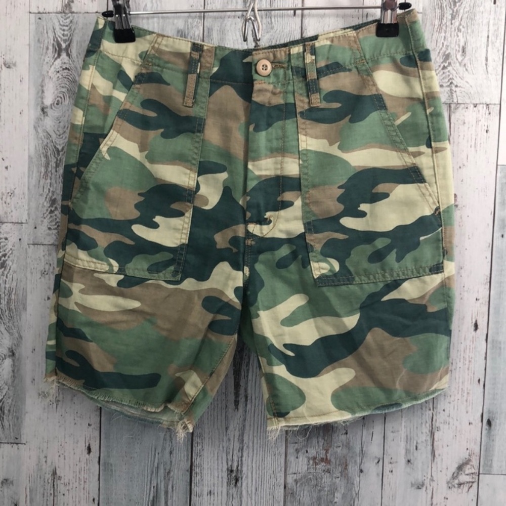 Mother The Shaker Chop Short Camo Print NWT Sz. 26